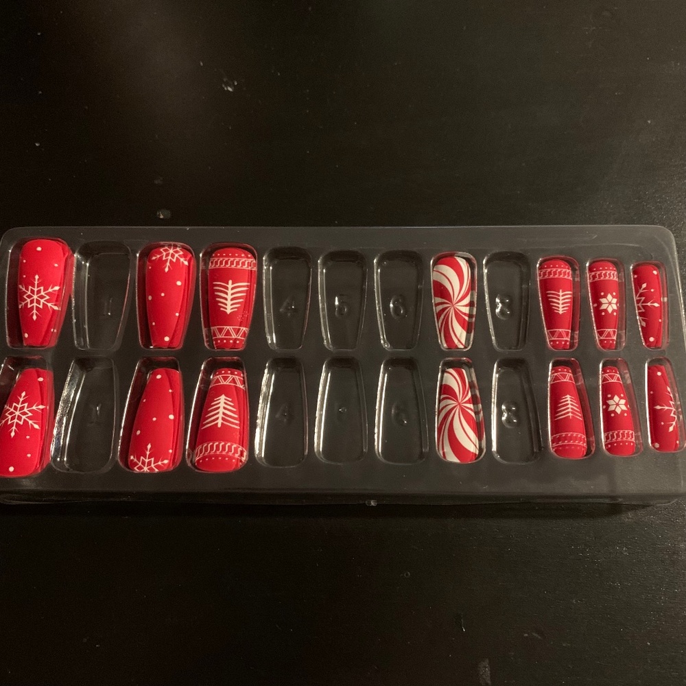 Christmas Press On Nails